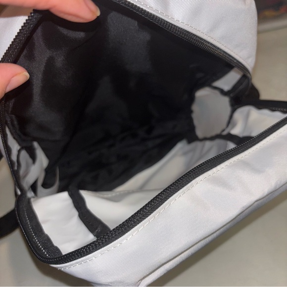 Puma Rythym Mini White Backpack with Iridescent Logo - Picture 6 of 12